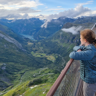 Dalsnibba s výhľadom na Geirangfjord 1500 m.n.m.
