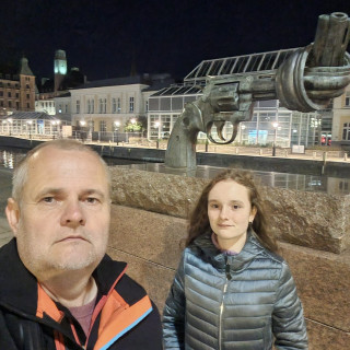 Malmo - The knotted gun - zauzlená zbraň