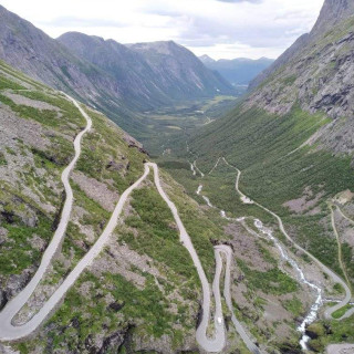 Trolia cesta (Trolstigen) 